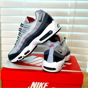 Nike Air Max 95  Size 10usa